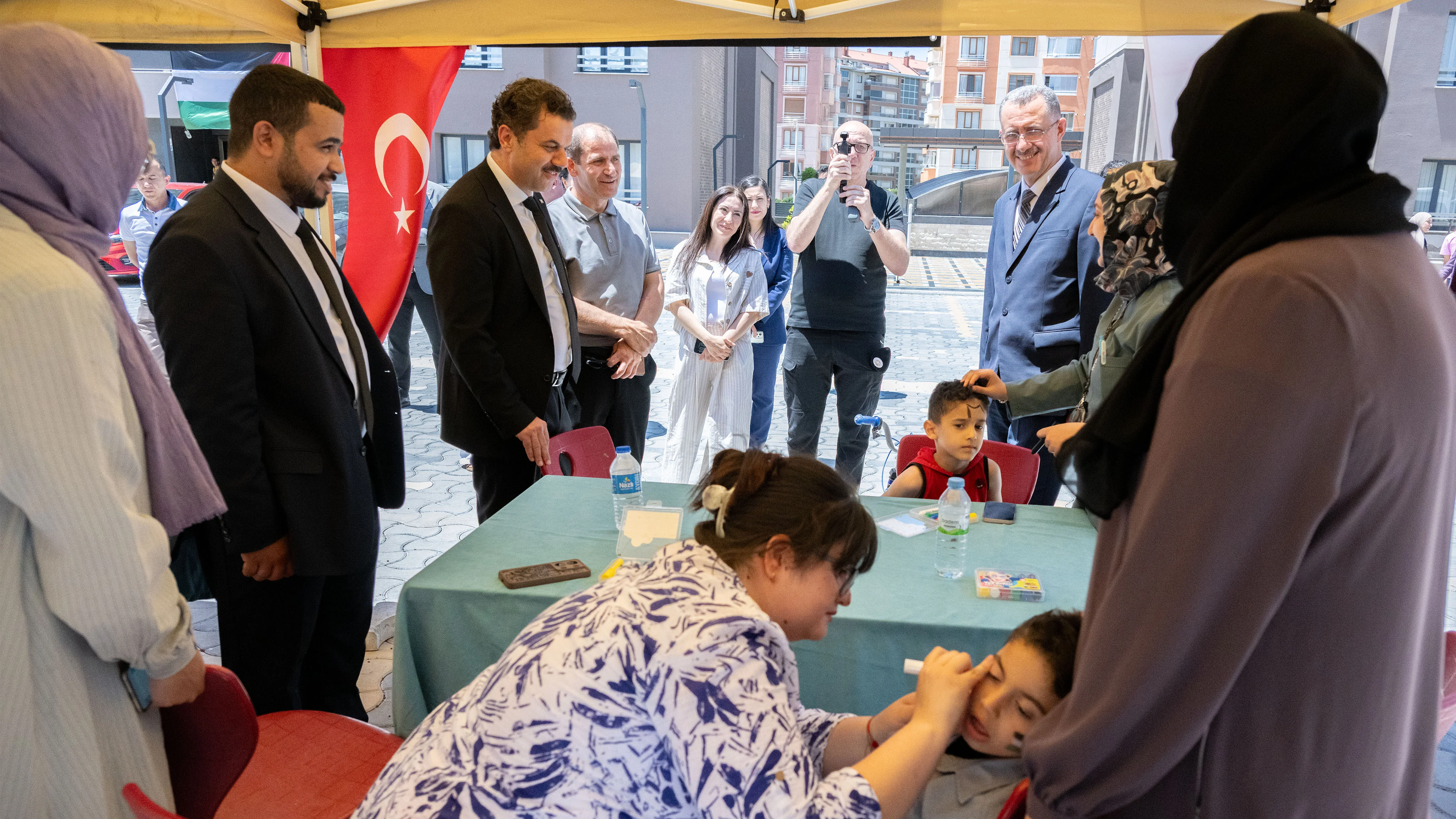 Selçuk Üniversitesinden Filistinli çocuklara sağlık ve dayanışma eli